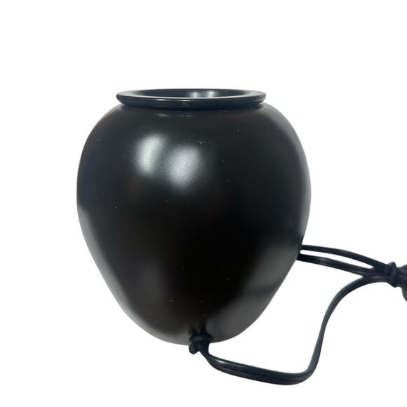 Gothic Spooky BLACK SKULL Electric Oil Wax Tart Fragrance Warmer Halloween 6" - Picture 5 of 9